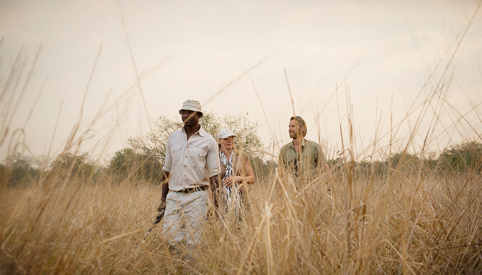 walking safari tanzania nyerere
