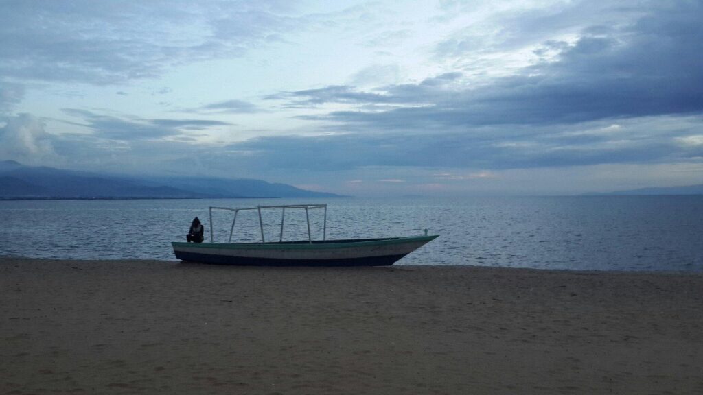 6-Day Mahale & Lake Tanganyika Safari